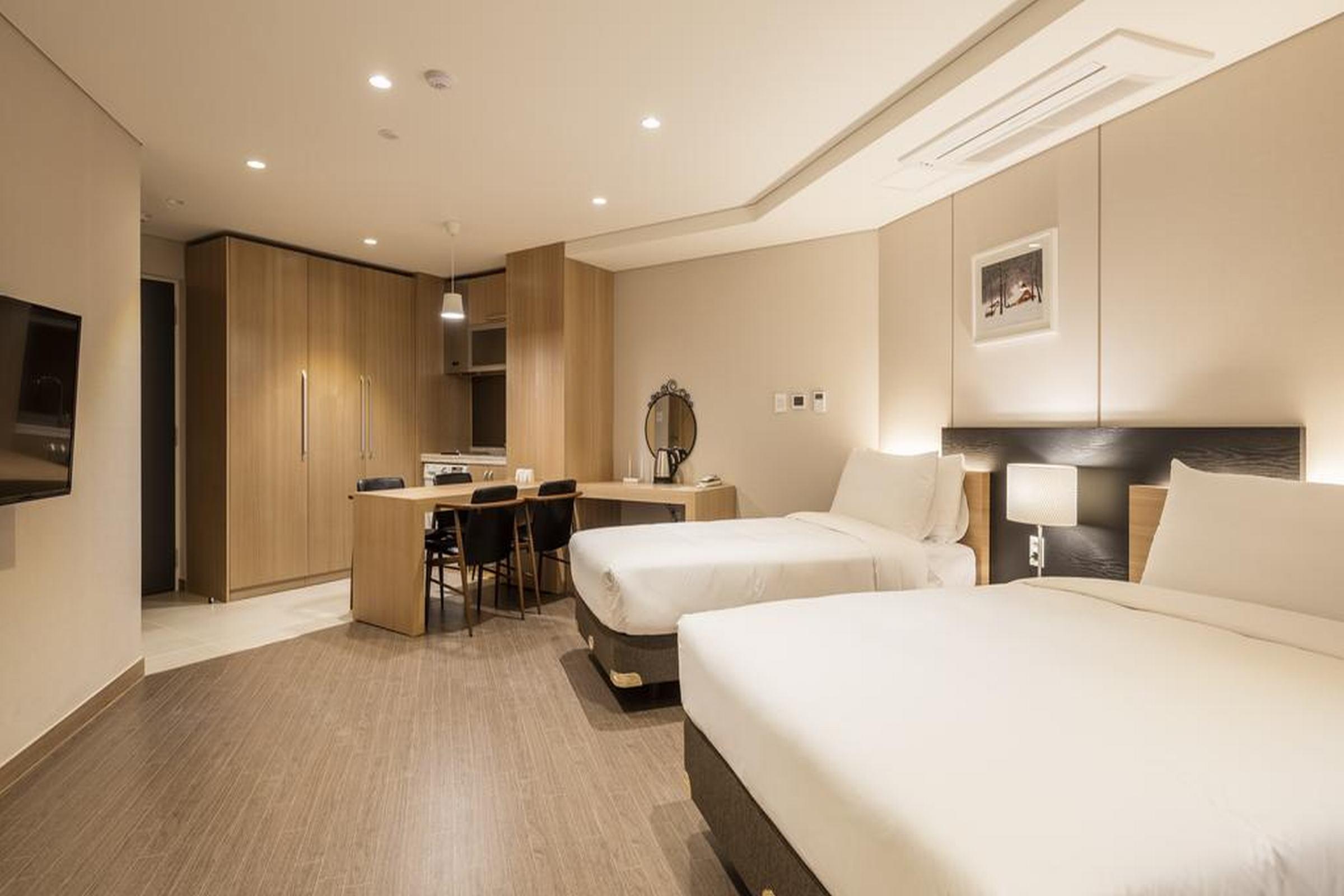 The First Stay Hotel Seoul Ngoại thất bức ảnh