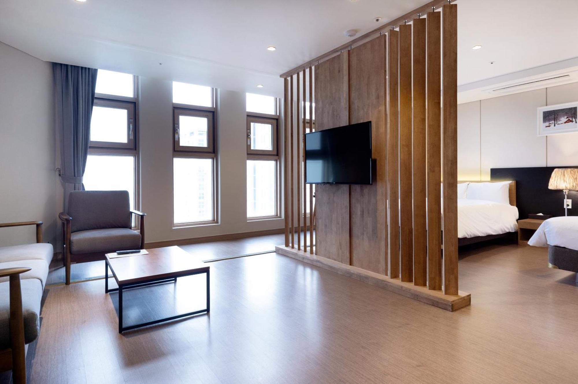 The First Stay Hotel Seoul Ngoại thất bức ảnh